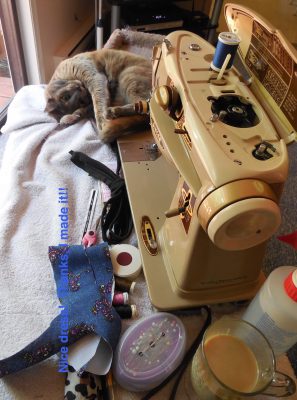 How to make a simple sewing machine cover …