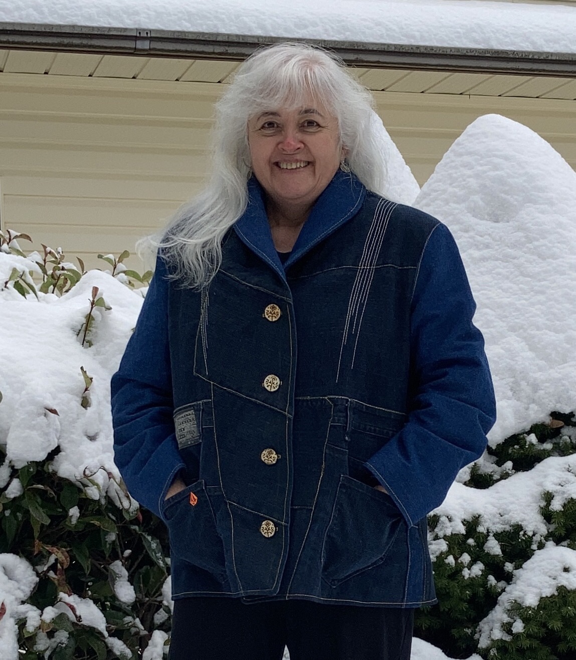 Upcycling Old Jeans into a warm Jacket!